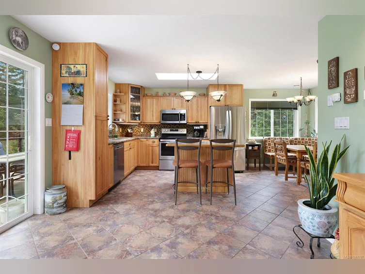 5427 Wildwood Road, Courtenay, BC, V9J 1P5 - 10