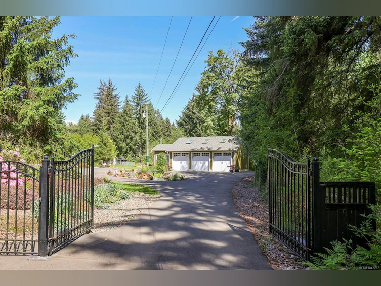 5427 Wildwood Road, Courtenay, BC, V9J 1P5 - 43