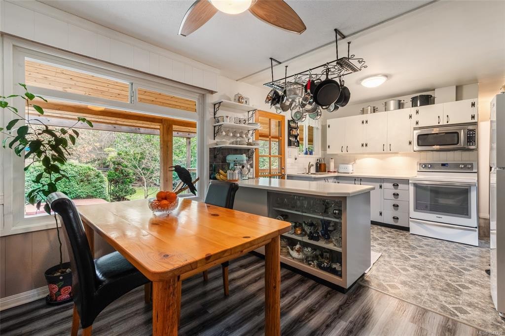 2371 Jingle Pot Road, Nanaimo, BC, V9R 6W2 - 14