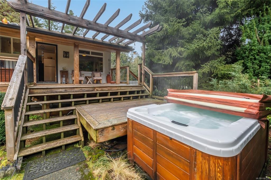 2371 Jingle Pot Road, Nanaimo, BC, V9R 6W2 - 6