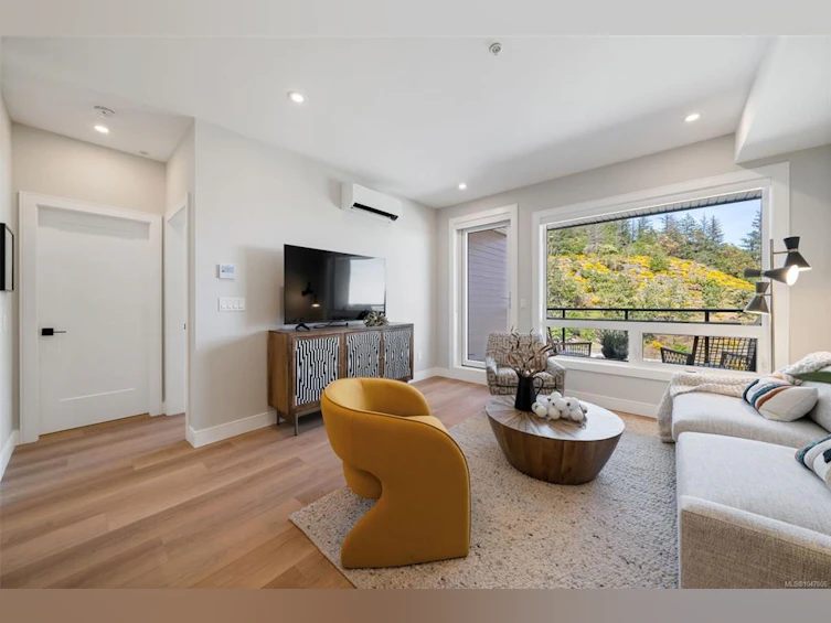 210-1810 Selenite Place, Langford, BC, V9B 7E2 - 2