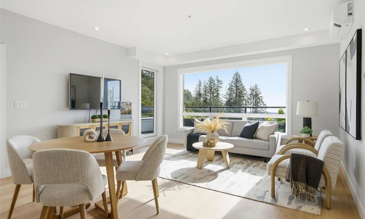 401-1810 Selenite Place
