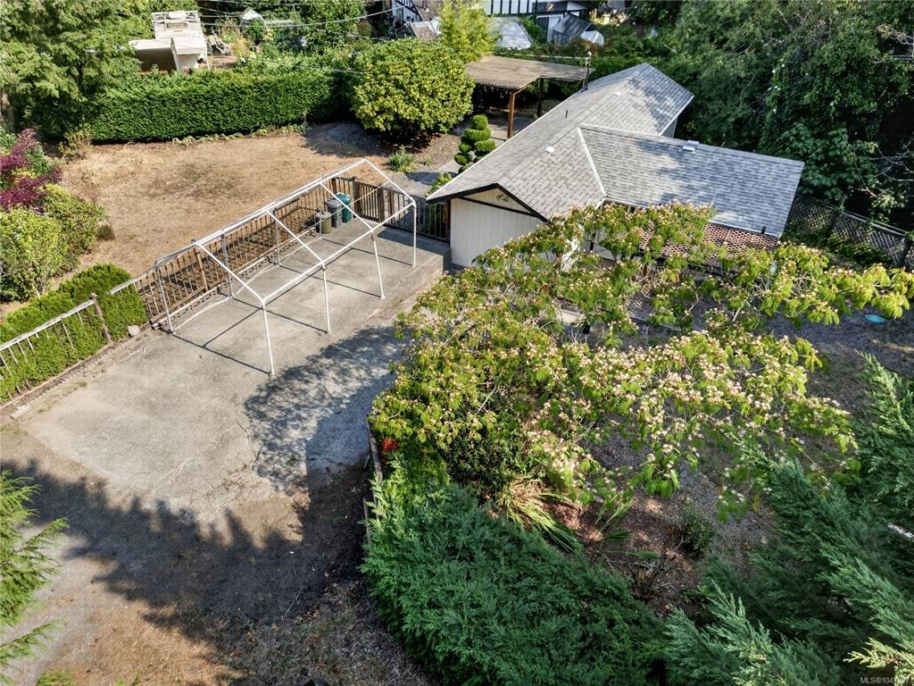 205 Atkins Road, View Royal, BC, V9B 2Z8 - 13
