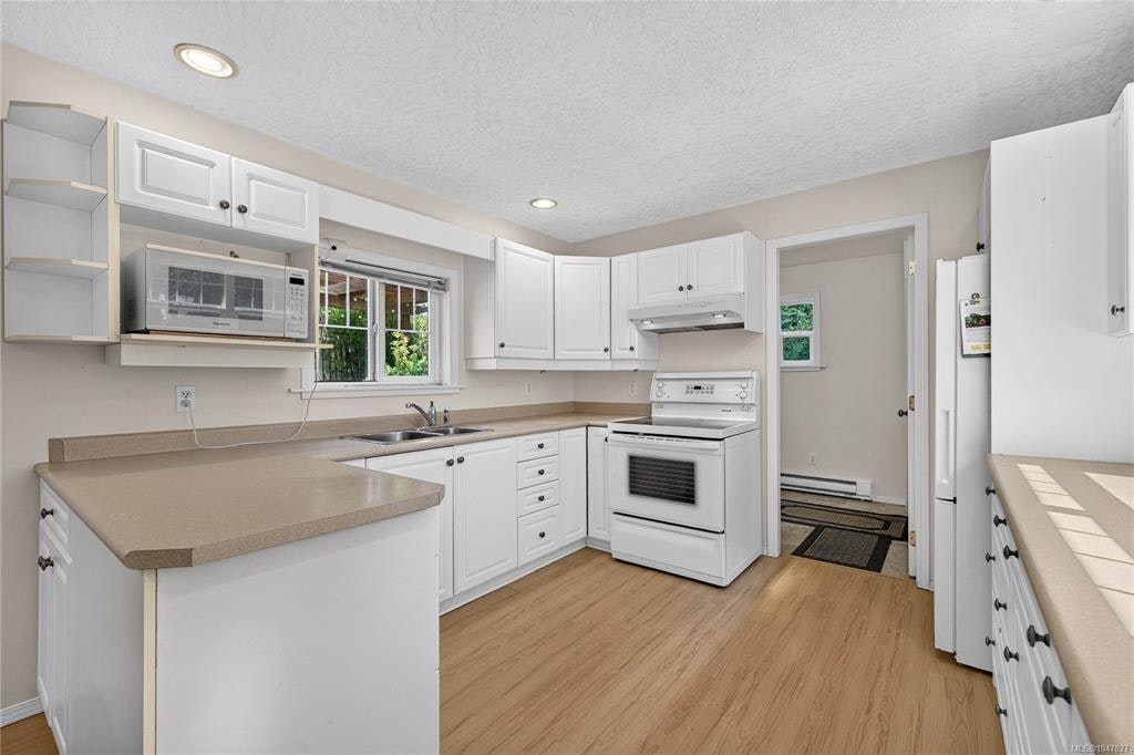 205 Atkins Road, View Royal, BC, V9B 2Z8 - 36