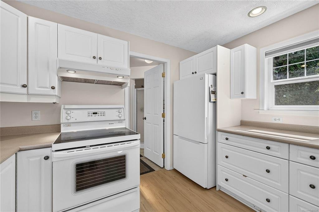 205 Atkins Road, View Royal, BC, V9B 2Z8 - 38