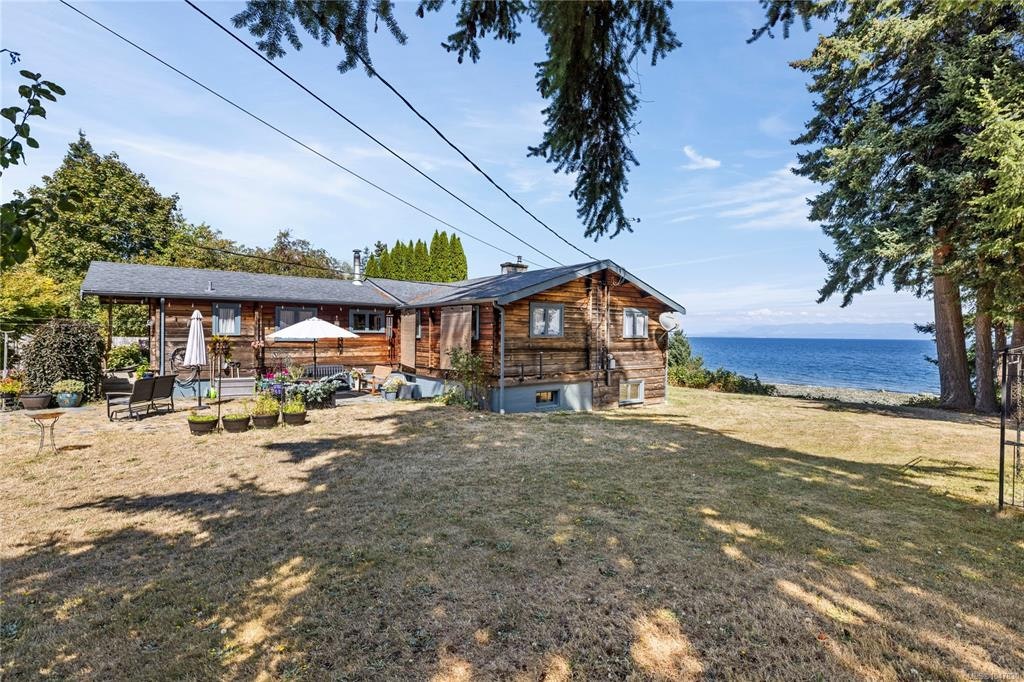 2310 Seabank Road, Comox, BC, V9J 1Y2
