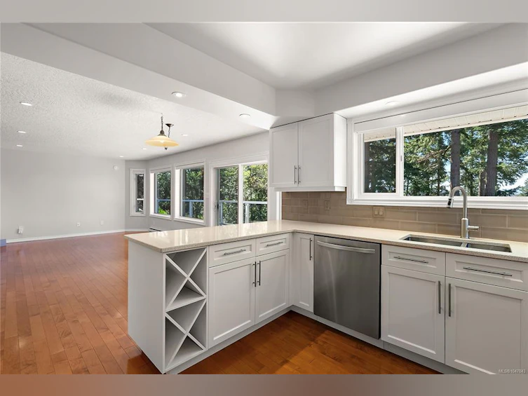 10938 Prentice Place, North Saanich, BC, V8L 5H7 - 10