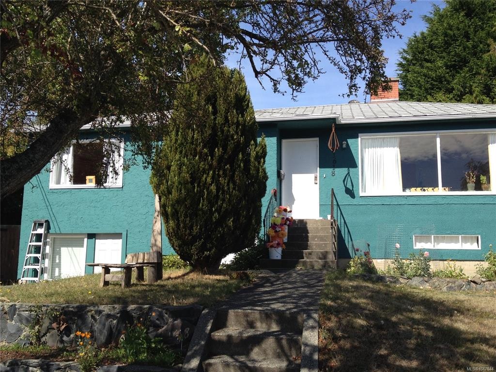1618 Richardson Street, Victoria, BC, V8S 1R5