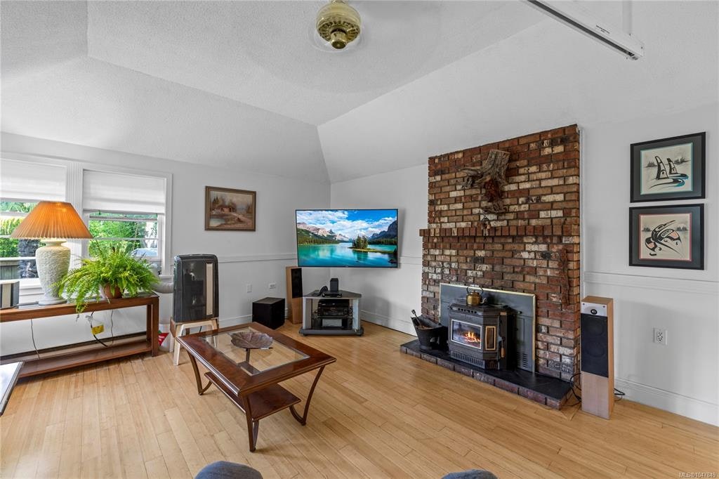 139 W Hoylake Road, Qualicum Beach, BC, V9K 1K3 - 2