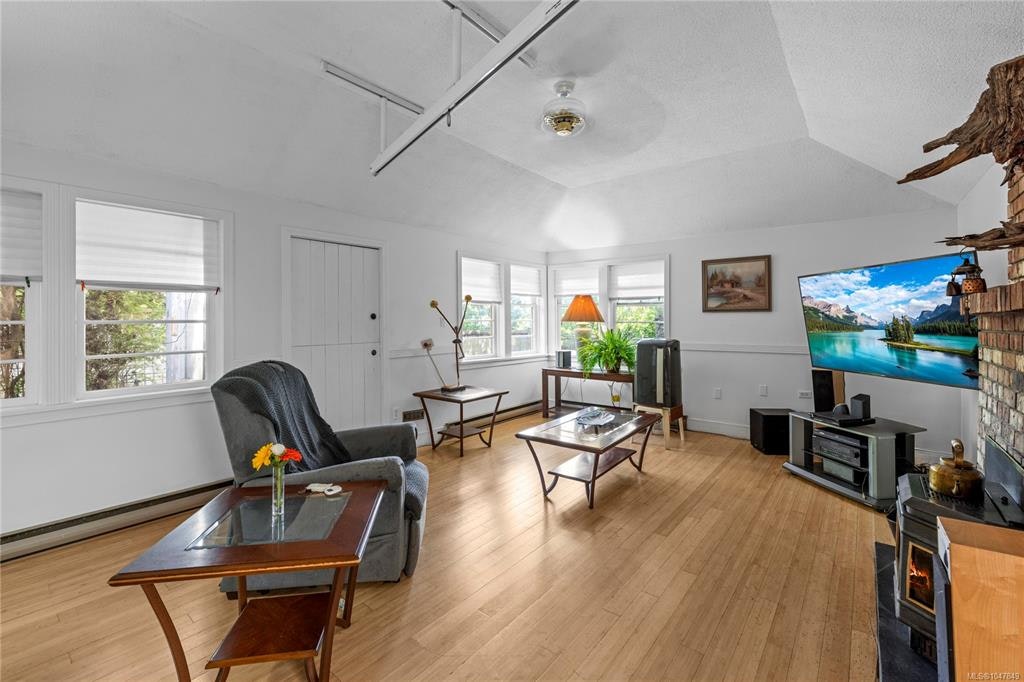 139 W Hoylake Road, Qualicum Beach, BC, V9K 1K3 - 16