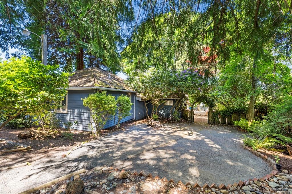 139 W Hoylake Road, Qualicum Beach, BC, V9K 1K3