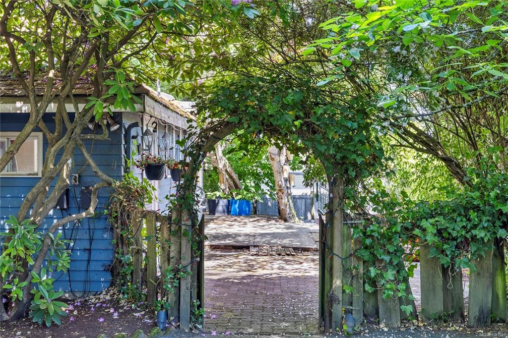139 W Hoylake Road, Qualicum Beach, BC, V9K 1K3 - 40