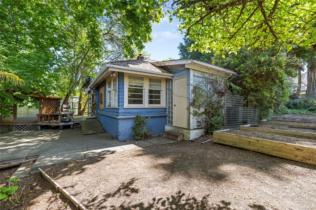 139 W Hoylake Road, Qualicum Beach, BC, V9K 1K3 - 35