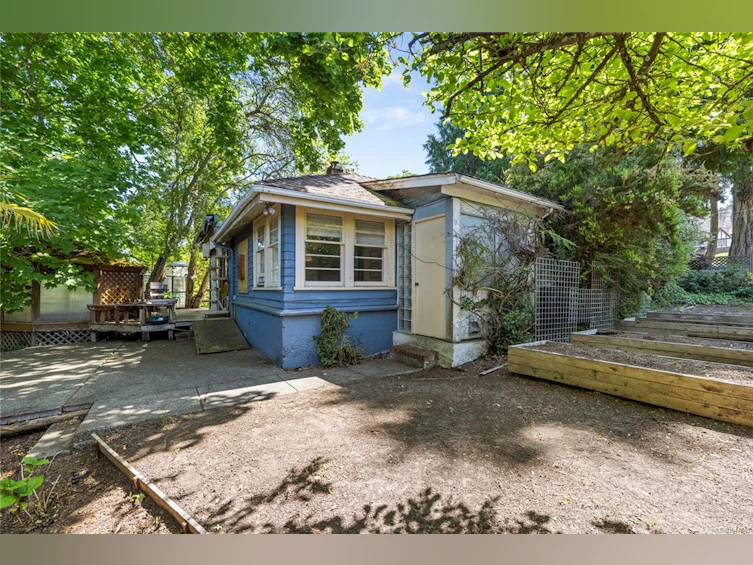 139 W Hoylake Road, Qualicum Beach, BC, V9K 1K3 - 35