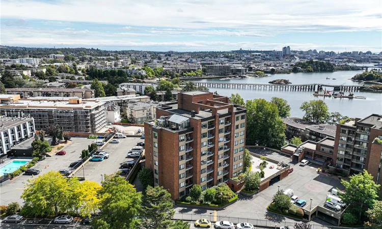 508-103 E Gorge Road