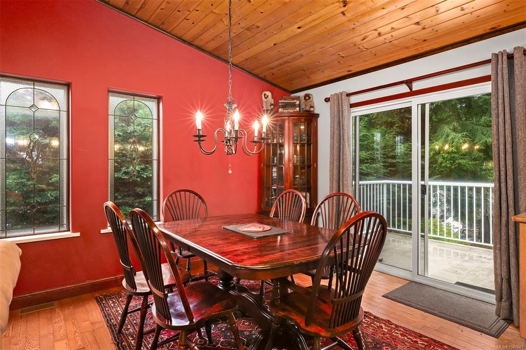 2797 Keswick Avenue, Cumberland, BC, V0R 1S0 - 14