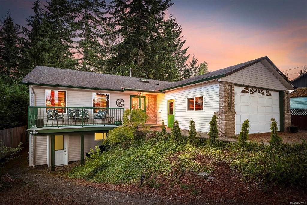 2797 Keswick Avenue, Cumberland, BC, V0R 1S0