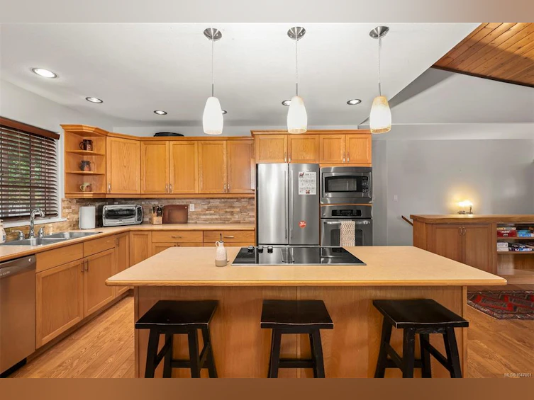 2797 Keswick Avenue, Cumberland, BC, V0R 1S0 - 20