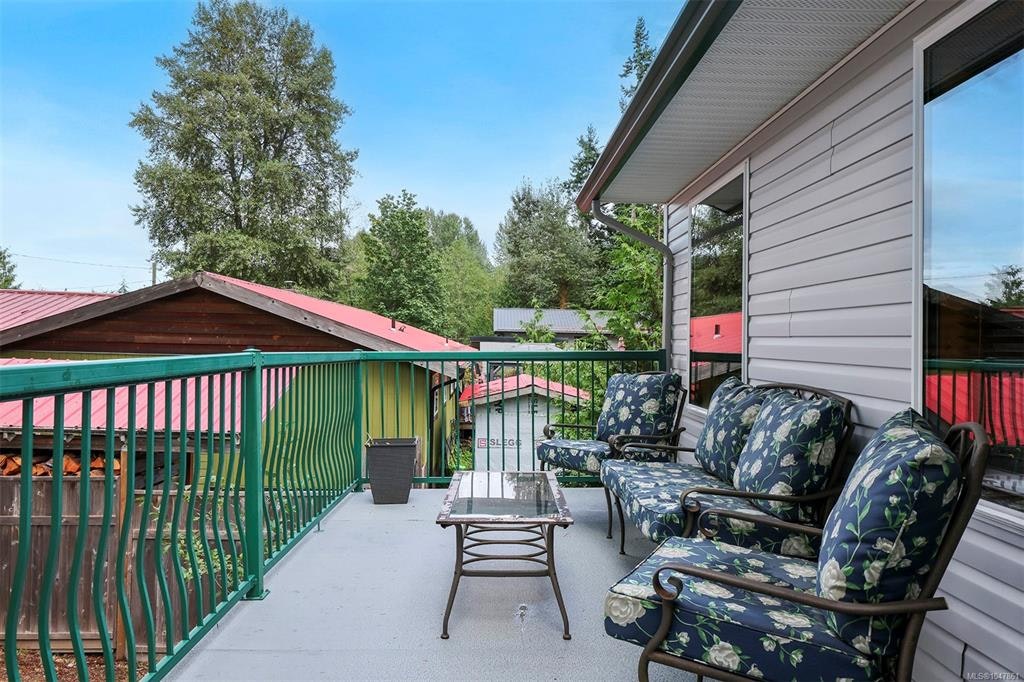 2797 Keswick Avenue, Cumberland, BC, V0R 1S0 - 7