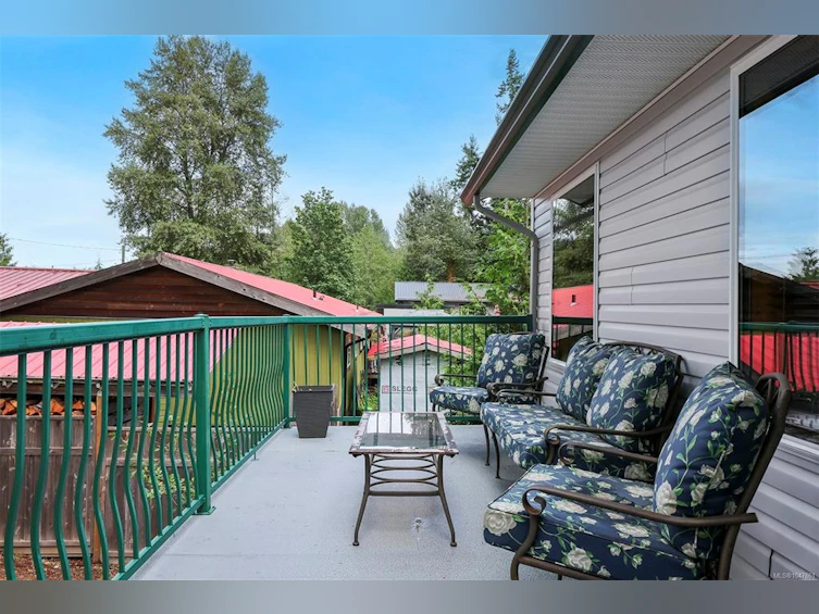 2797 Keswick Avenue, Cumberland, BC, V0R 1S0 - 7