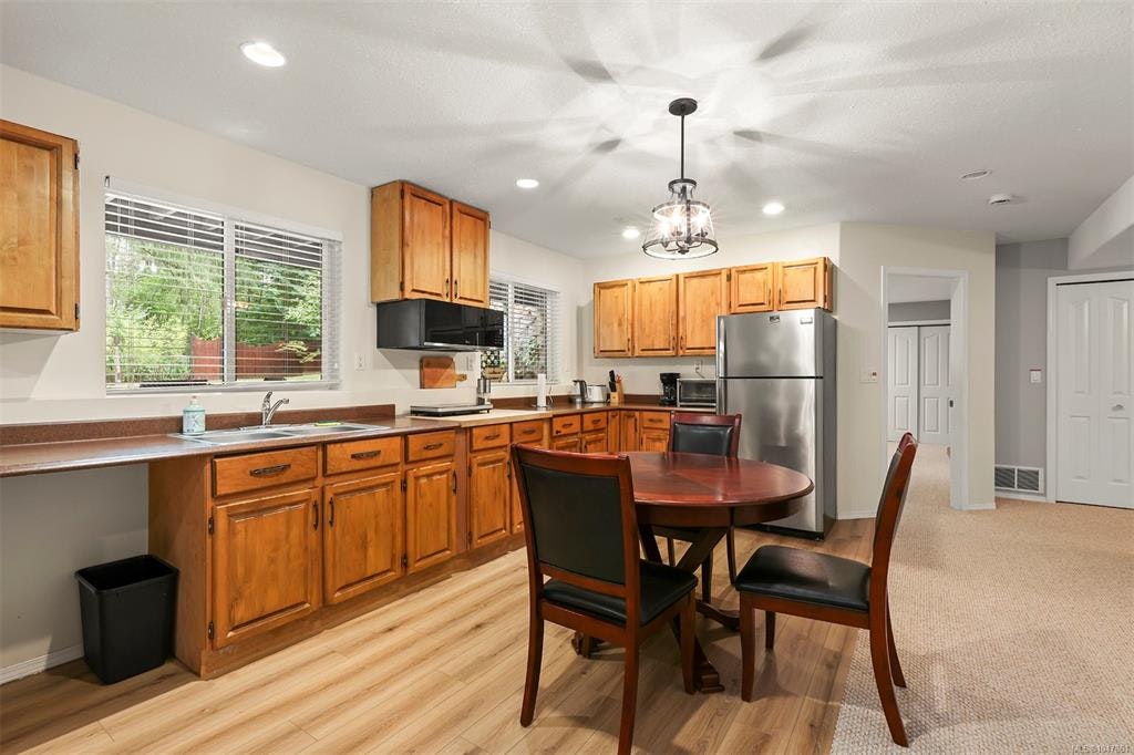 2797 Keswick Avenue, Cumberland, BC, V0R 1S0 - 37