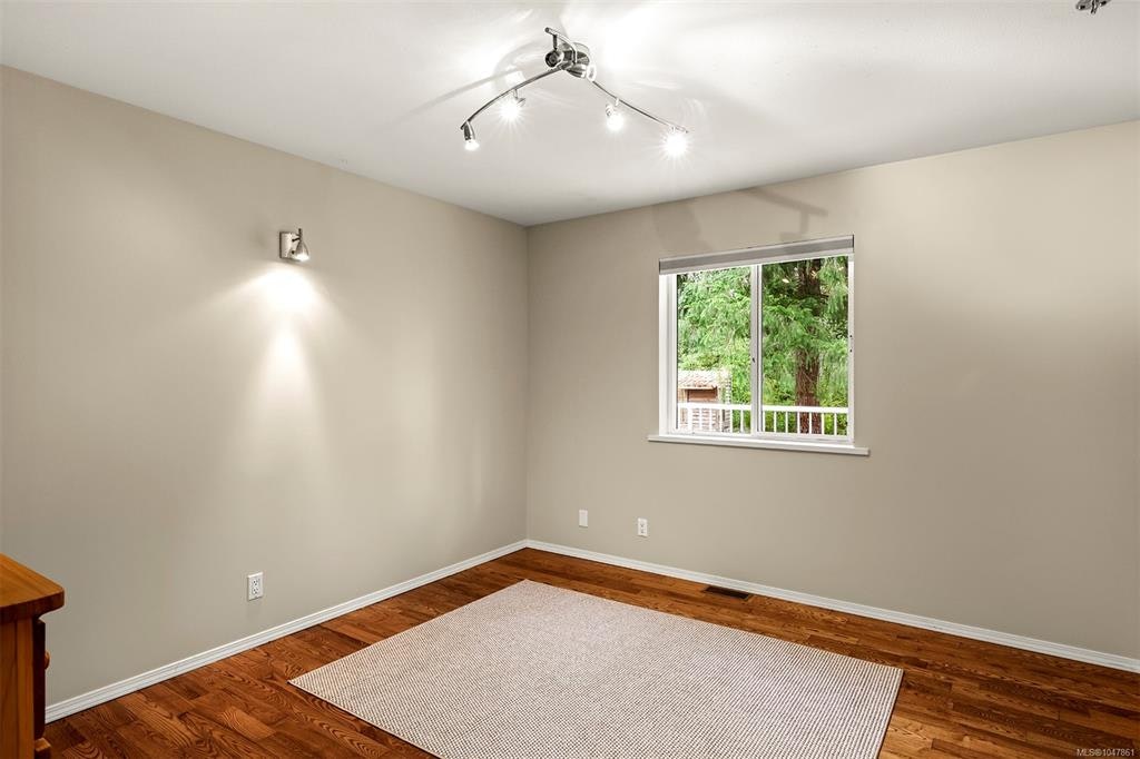 2797 Keswick Avenue, Cumberland, BC, V0R 1S0 - 27