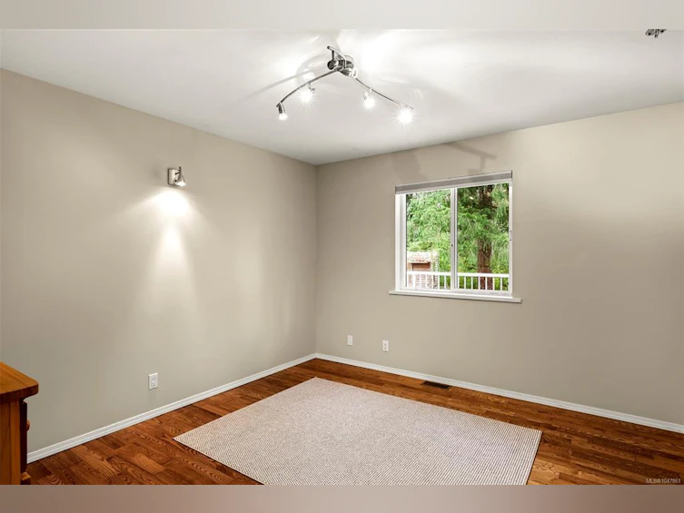 2797 Keswick Avenue, Cumberland, BC, V0R 1S0 - 27