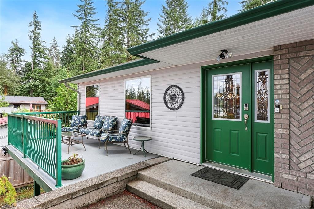 2797 Keswick Avenue, Cumberland, BC, V0R 1S0 - 6