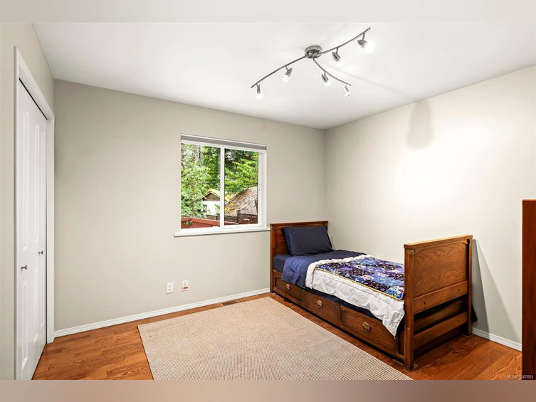 2797 Keswick Avenue, Cumberland, BC, V0R 1S0 - 28