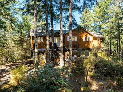 1387 Clun Place - 3