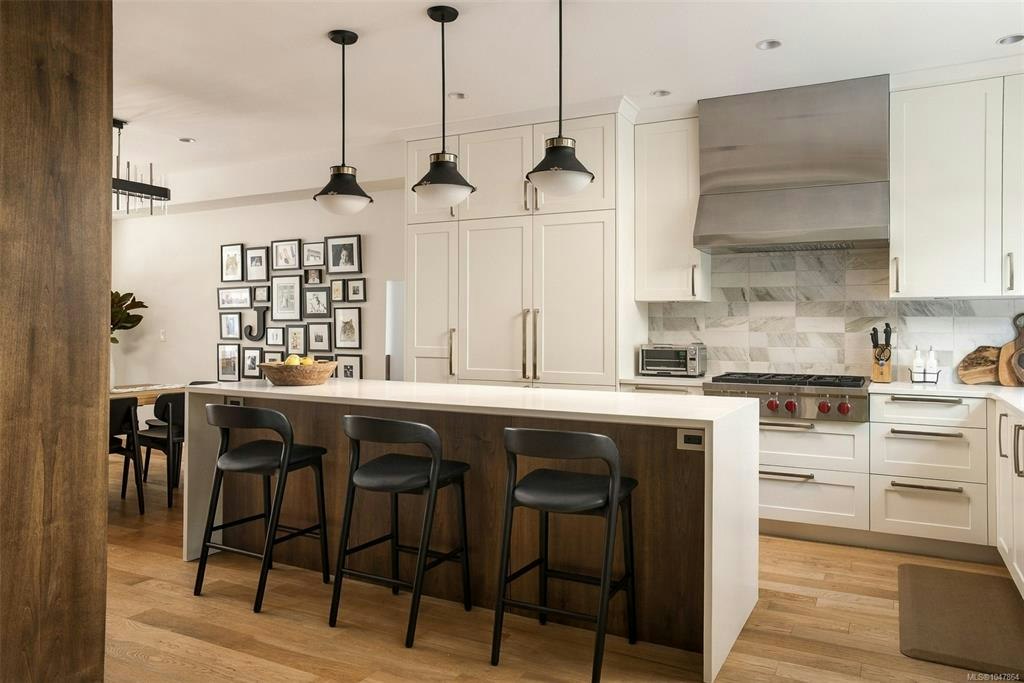 1048 Pentrelew Place, Victoria, BC, V8V 4J4 - 16