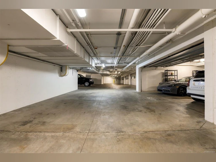 1048 Pentrelew Place, Victoria, BC, V8V 4J4 - 42