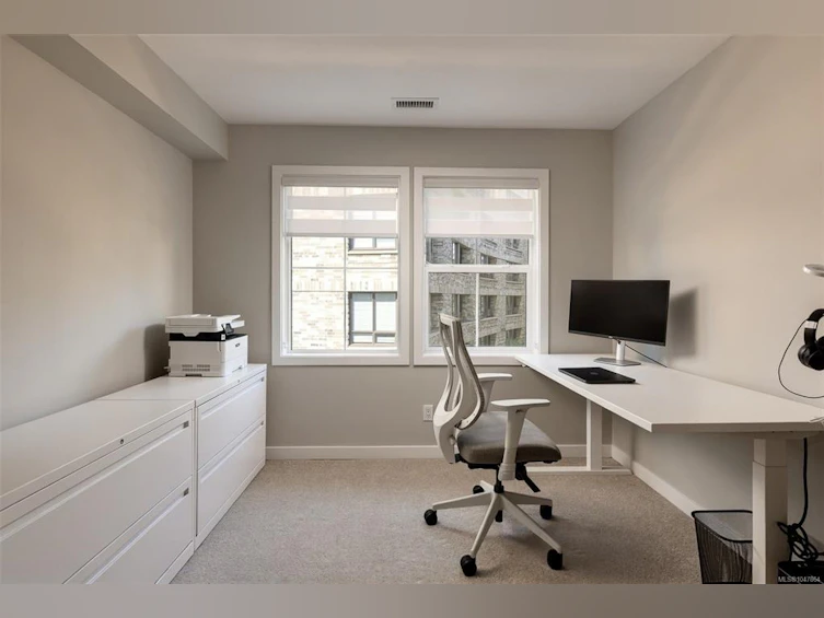 1048 Pentrelew Place, Victoria, BC, V8V 4J4 - 31