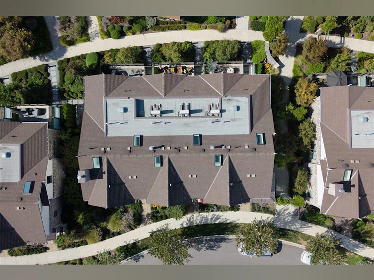 1048 Pentrelew Place, Victoria, BC, V8V 4J4 - 47