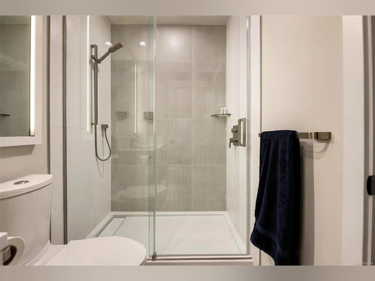 1048 Pentrelew Place, Victoria, BC, V8V 4J4 - 36