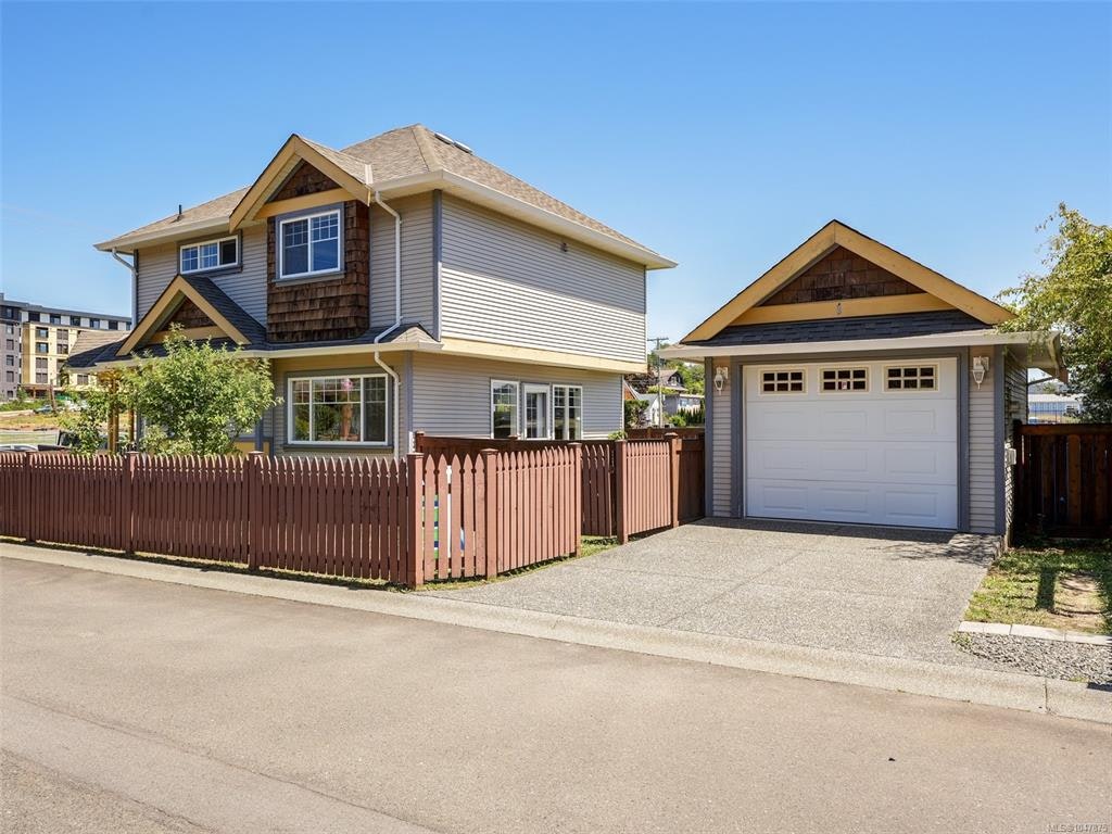1-921 Colville Road, Esquimalt, BC, V9E 6H9