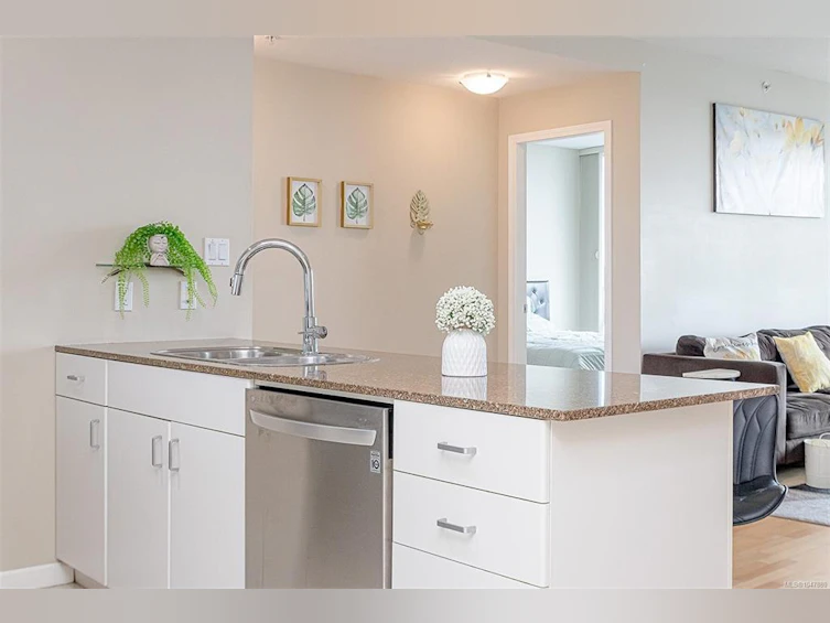816-160 Wilson Street, Victoria, BC, V9A 7P9 - 14