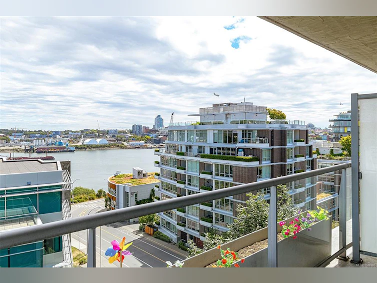 816-160 Wilson Street, Victoria, BC, V9A 7P9 - 32