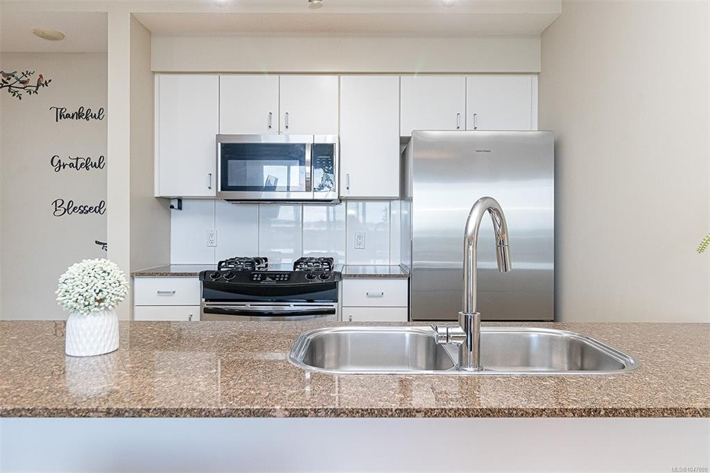 816-160 Wilson Street, Victoria, BC, V9A 7P9 - 13