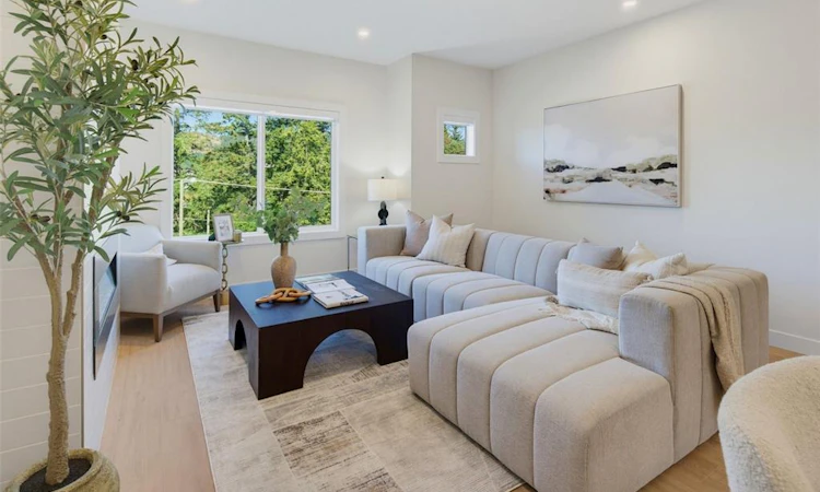 962 Siskin Ridge