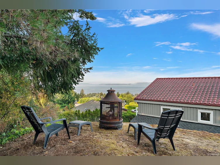 8750 Pender Park Drive, North Saanich, BC, V8L 3Z5 - 42
