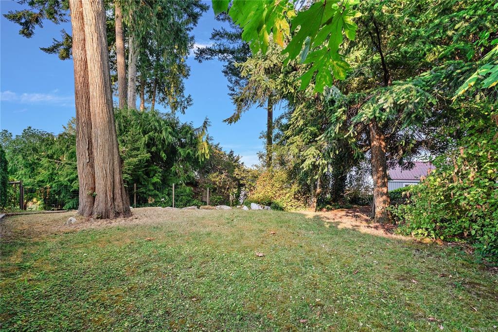 8750 Pender Park Drive, North Saanich, BC, V8L 3Z5 - 41