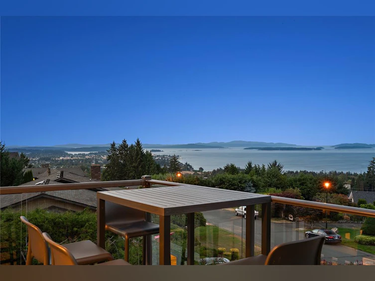 8750 Pender Park Drive, North Saanich, BC, V8L 3Z5 - 34