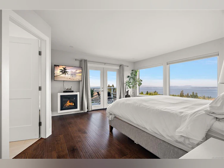 8750 Pender Park Drive, North Saanich, BC, V8L 3Z5 - 17