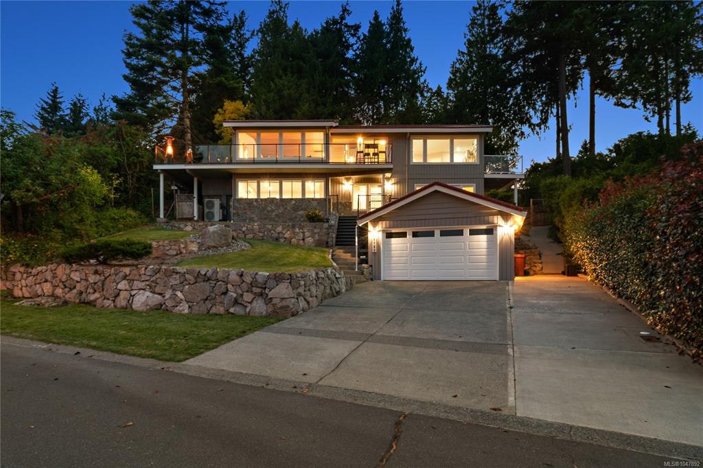 8750 Pender Park Drive, North Saanich, BC, V8L 3Z5 - 32