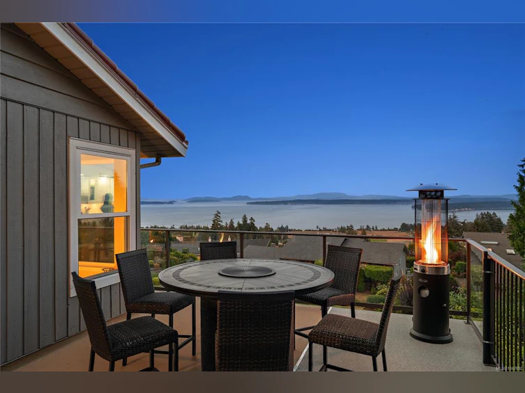 8750 Pender Park Drive, North Saanich, BC, V8L 3Z5 - 36