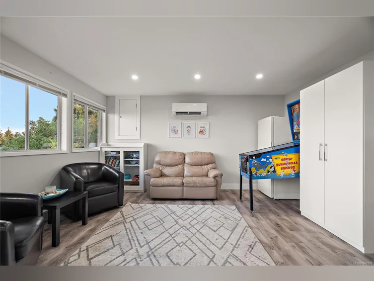 8750 Pender Park Drive, North Saanich, BC, V8L 3Z5 - 26