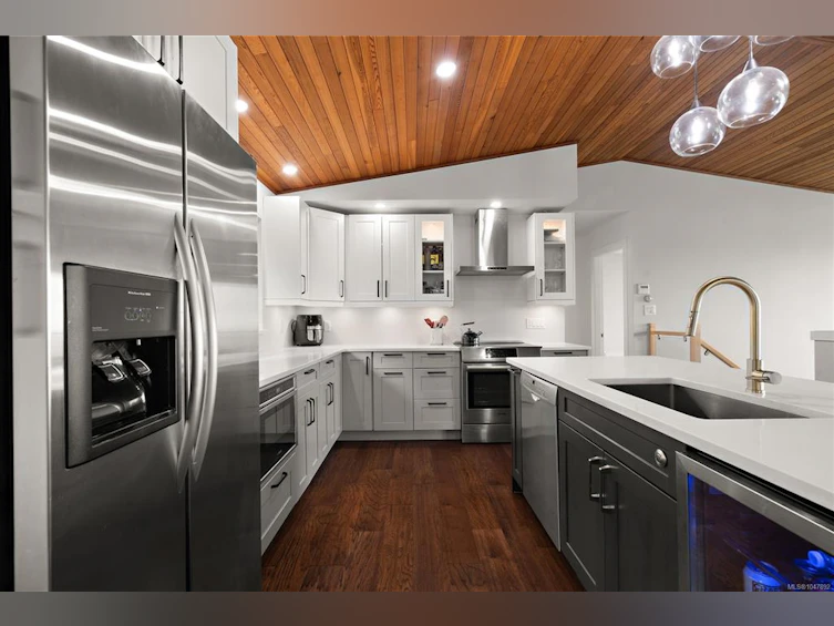 8750 Pender Park Drive, North Saanich, BC, V8L 3Z5 - 7