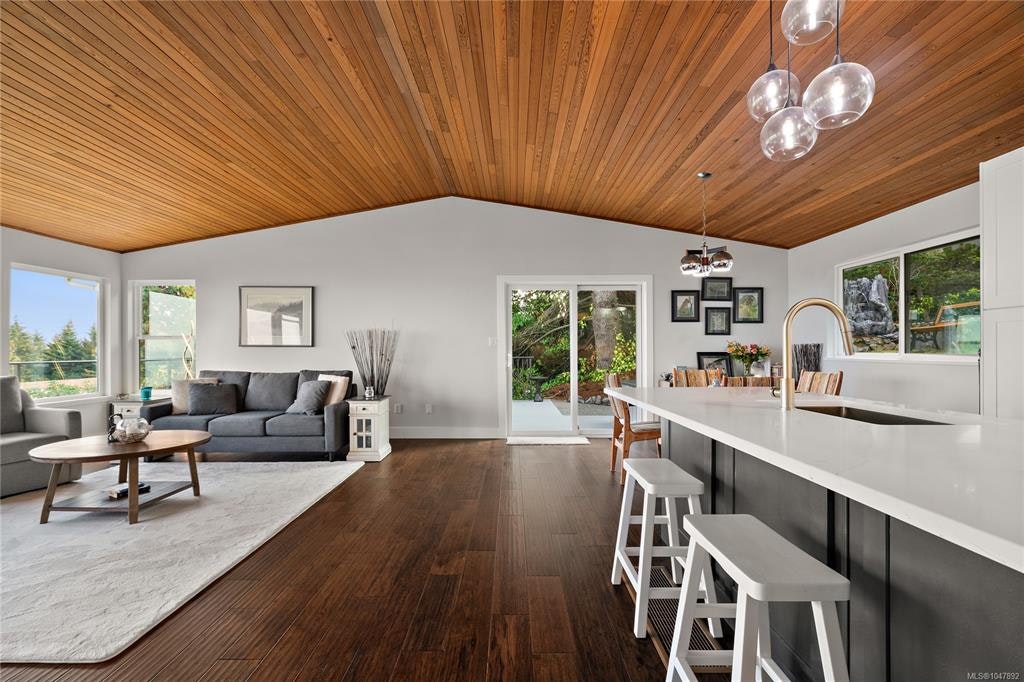 8750 Pender Park Drive, North Saanich, BC, V8L 3Z5 - 9
