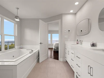 8750 Pender Park Drive - 3
